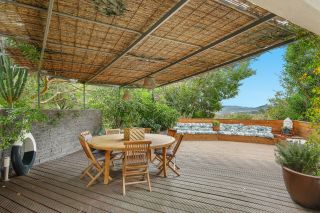 house 7 Rooms for sale on OLLIOULES (83190)