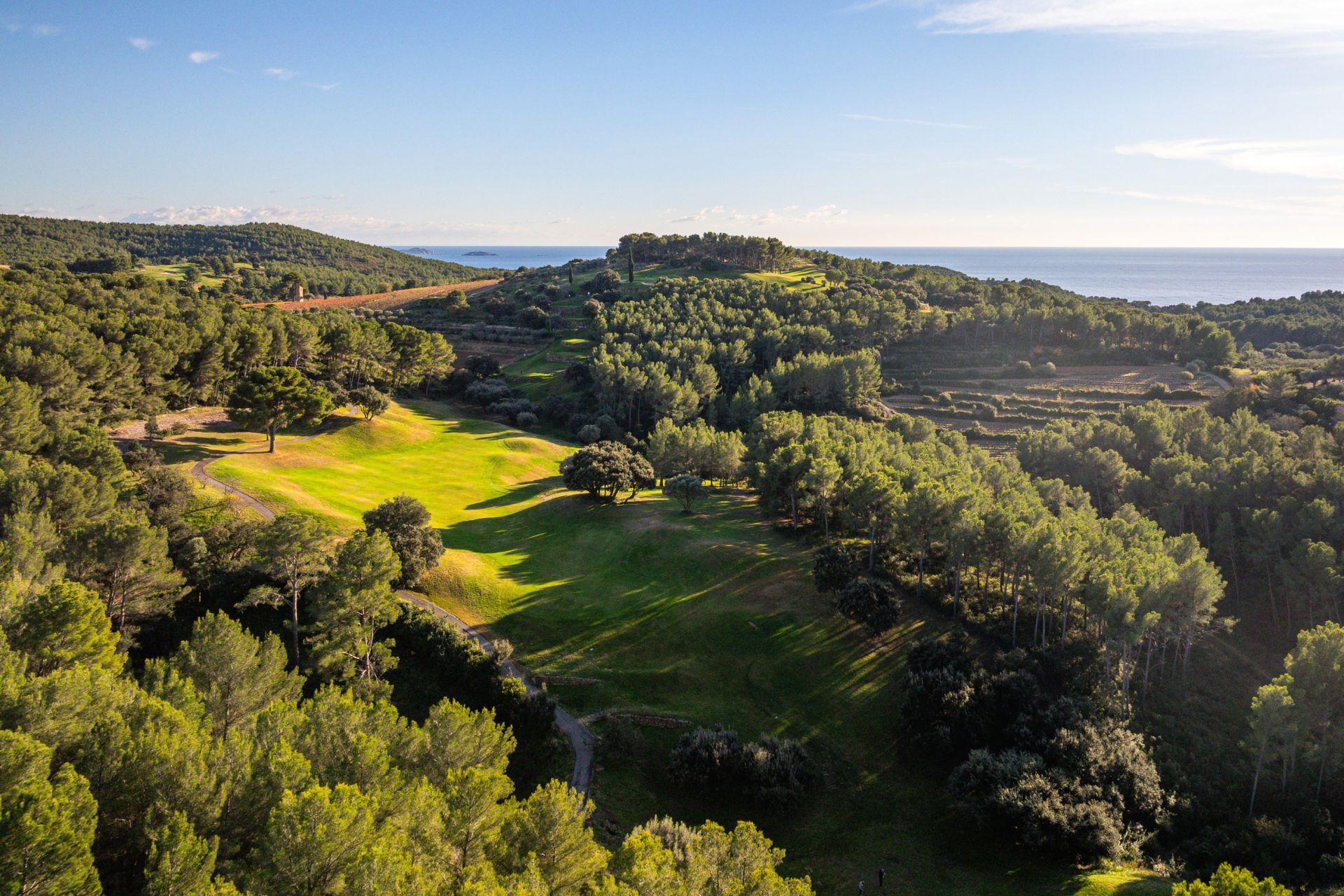 house 5 Rooms for sale on ST CYR SUR MER (83270)