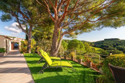 Sale House Saint-Cyr-sur-Mer 5 Rooms 150 m²