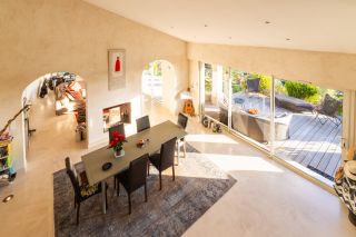 house 5 Rooms for sale on ST CYR SUR MER (83270)