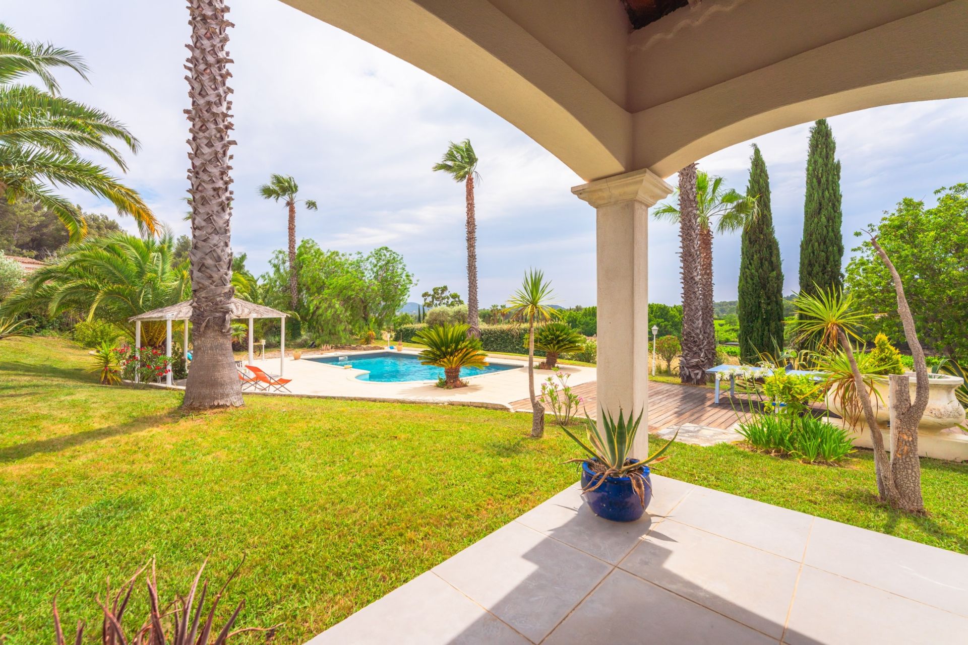 maison 5 Pièces en vente sur LE CASTELLET (83330)
