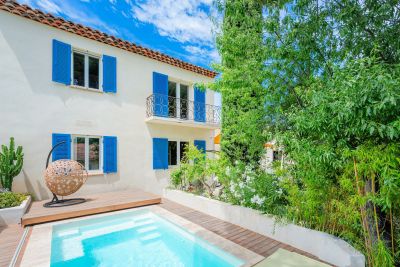 Vente Maison Sanary-sur-Mer 7&nbsp;Pièces 235&nbsp;m²