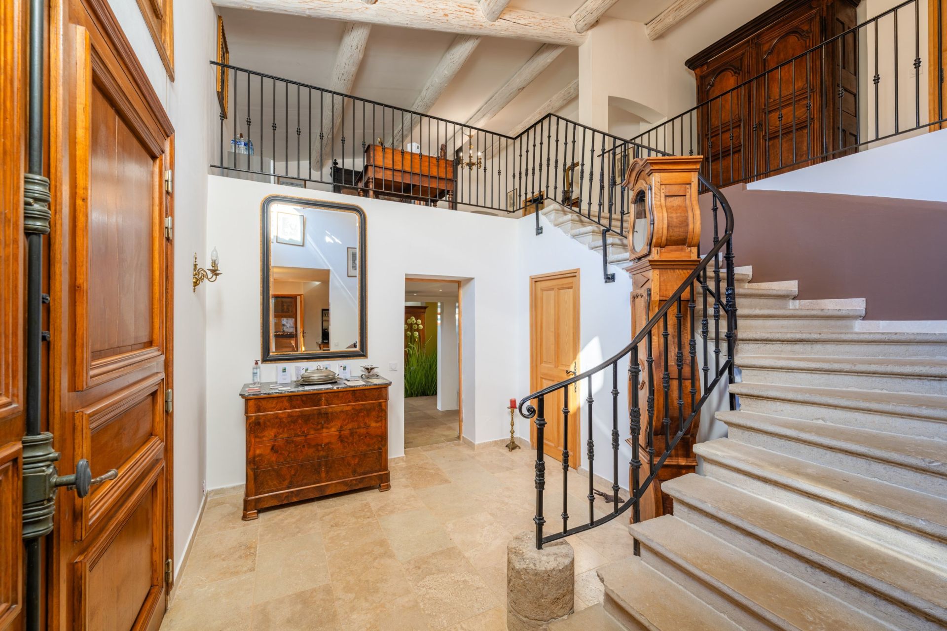 maison 20 Pièces en vente sur LE CASTELLET (83330)
