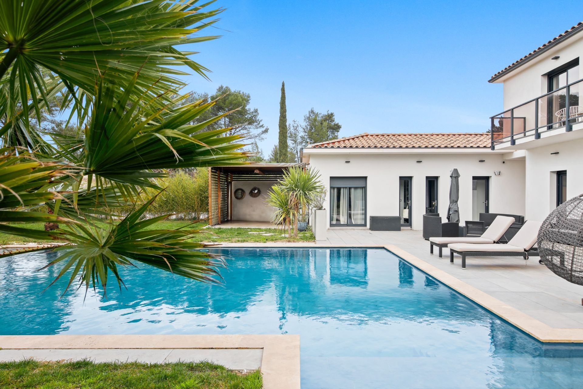 maison 8 Pièces en vente sur LE BEAUSSET (83330)