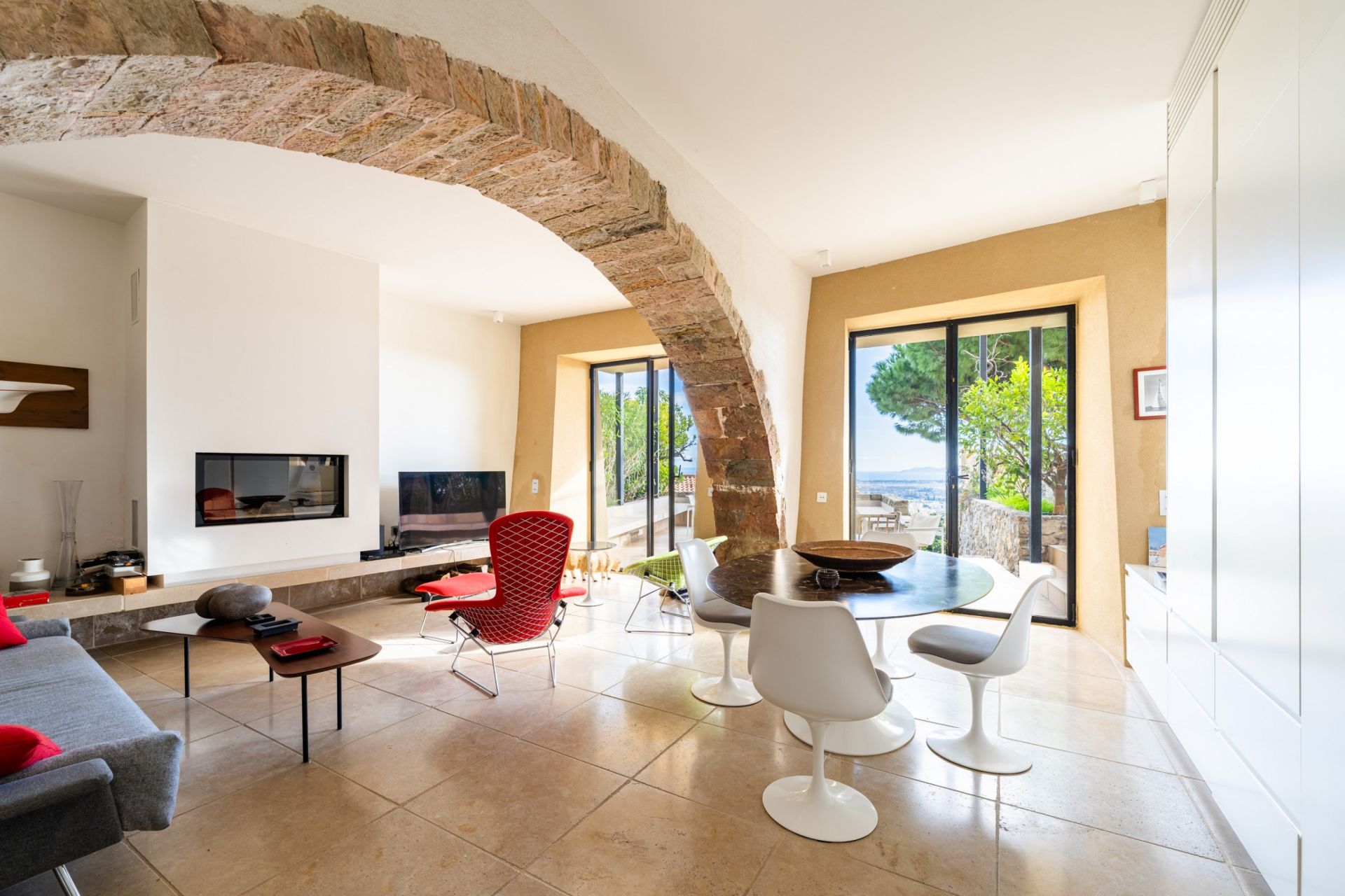 maison 7 Pièces en vente sur HYERES (83400)