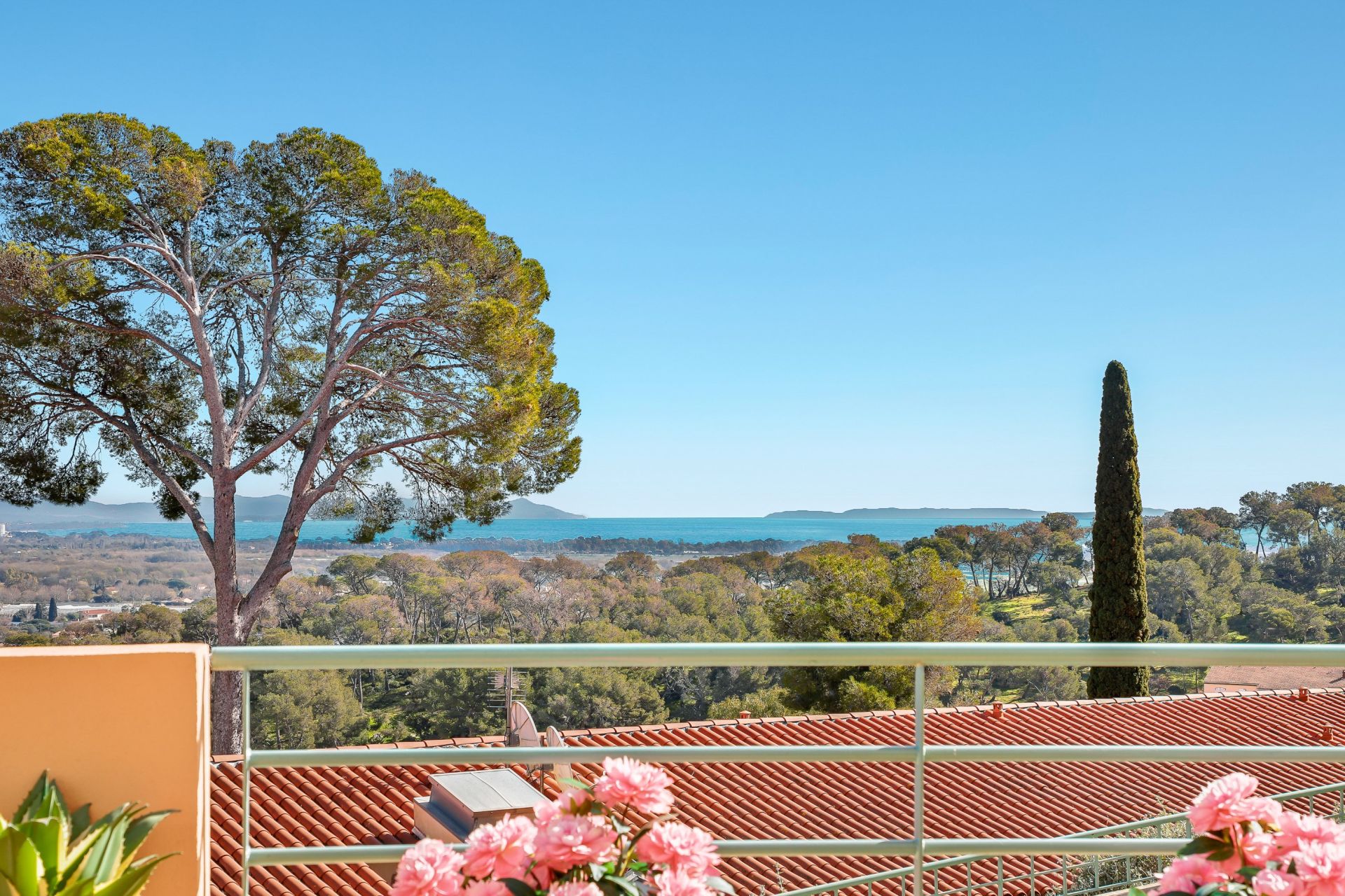 appartement 4 Pièces en vente sur HYERES (83400)