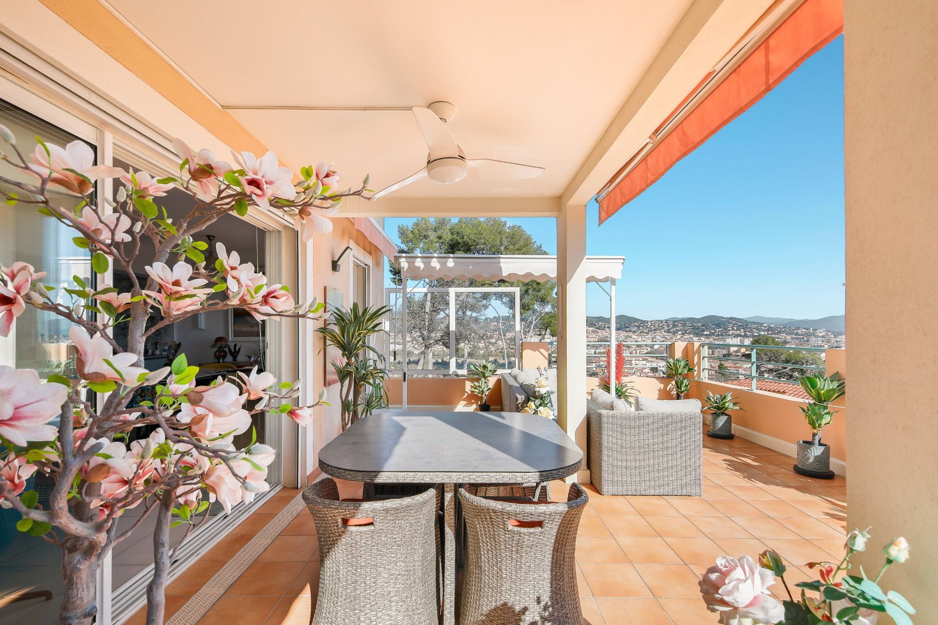 appartement 4 Pièces en vente sur HYERES (83400)