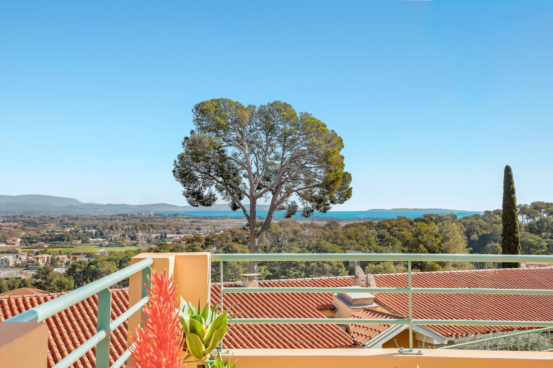 appartement 4 Pièces en vente sur HYERES (83400)