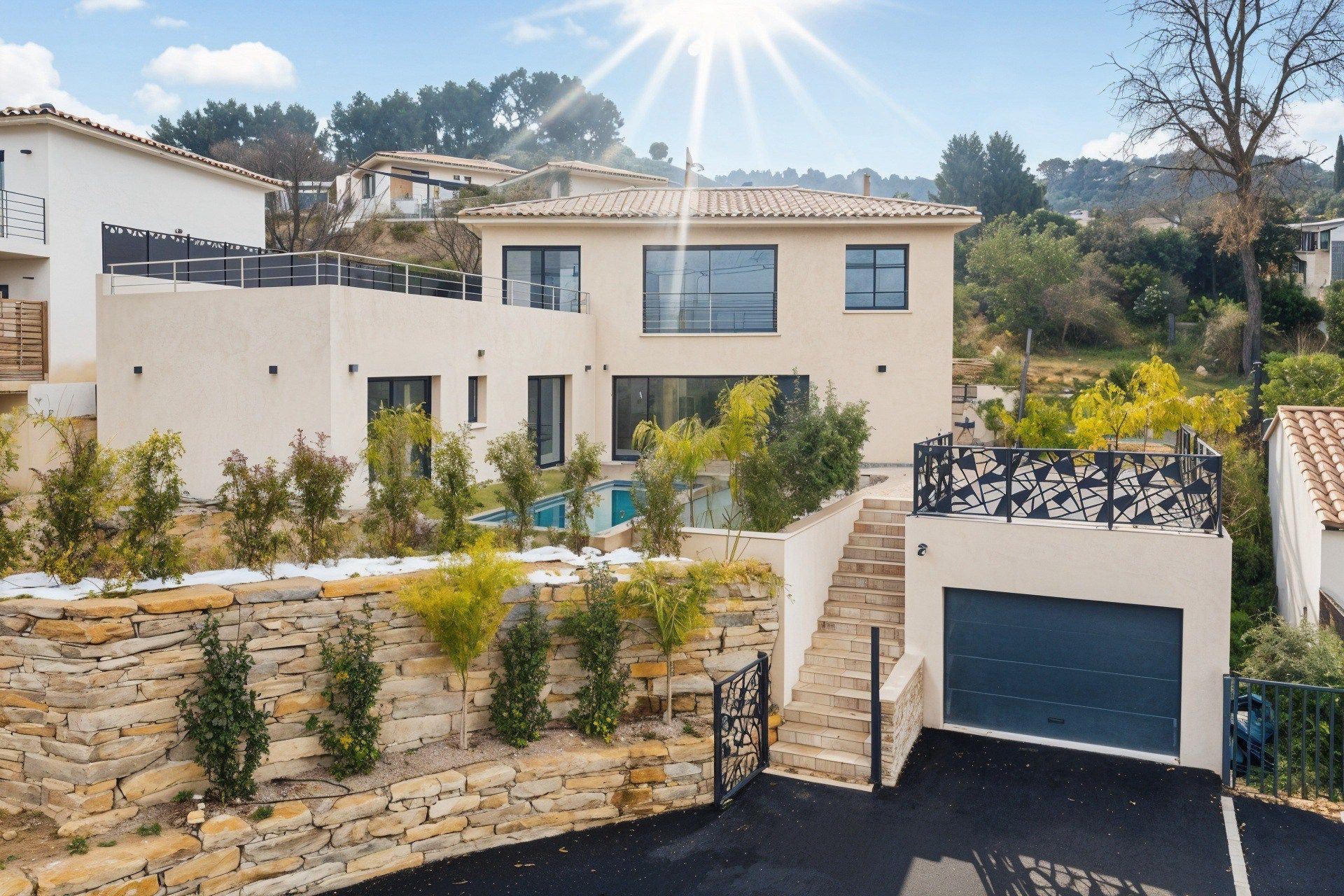 maison 5 Pièces en vente sur LE CASTELLET (83330)