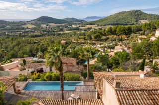 maison 8 Pièces en vente sur ST CYR SUR MER (83270)