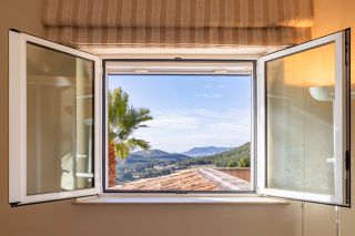 maison 8 Pièces en vente sur ST CYR SUR MER (83270)