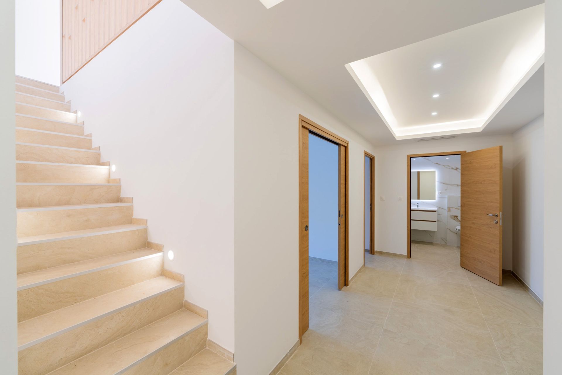 maison 6 Pièces en location sur SANARY SUR MER (83110)