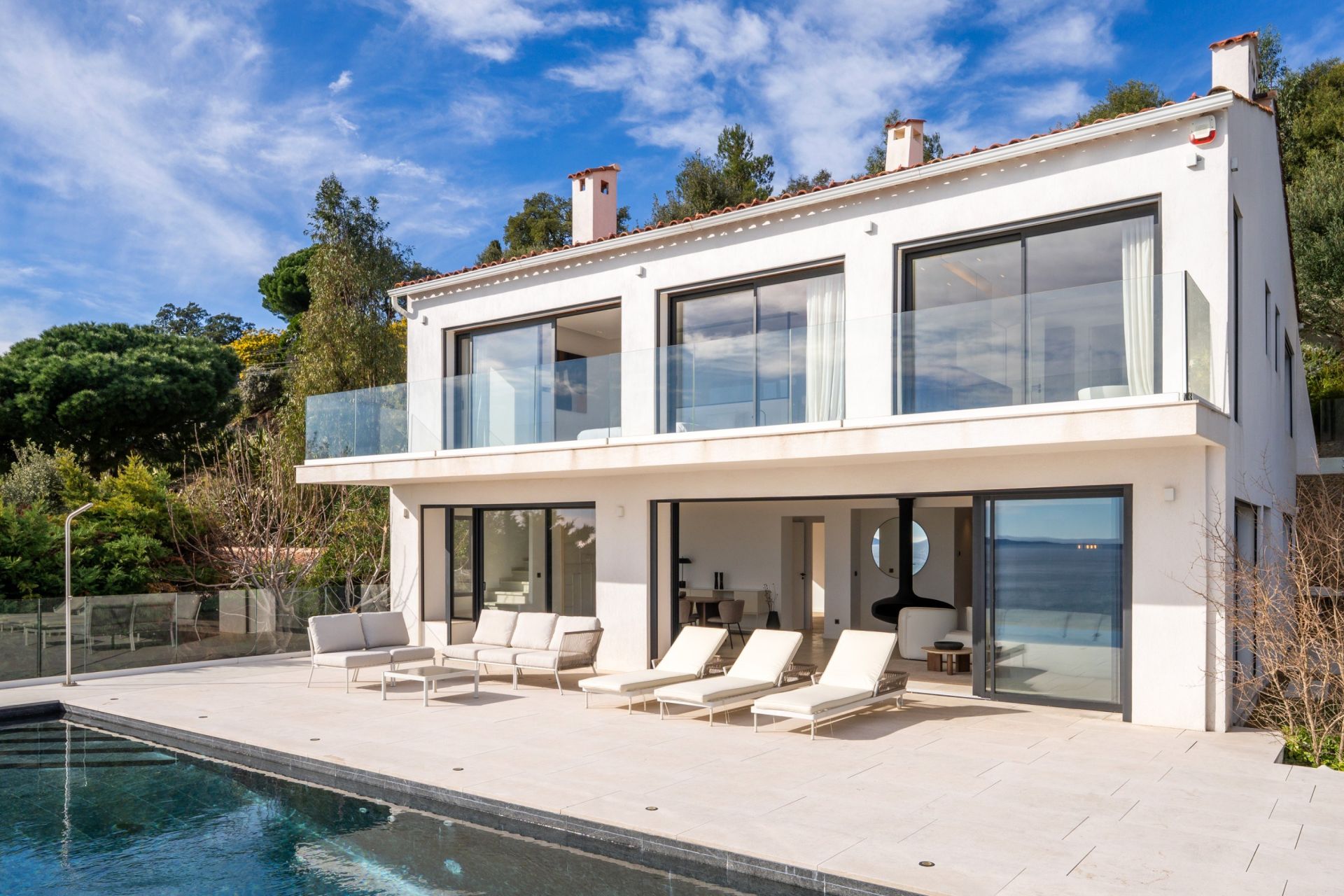 maison 5 Pièces en vente sur RAYOL CANADEL SUR MER (83820)