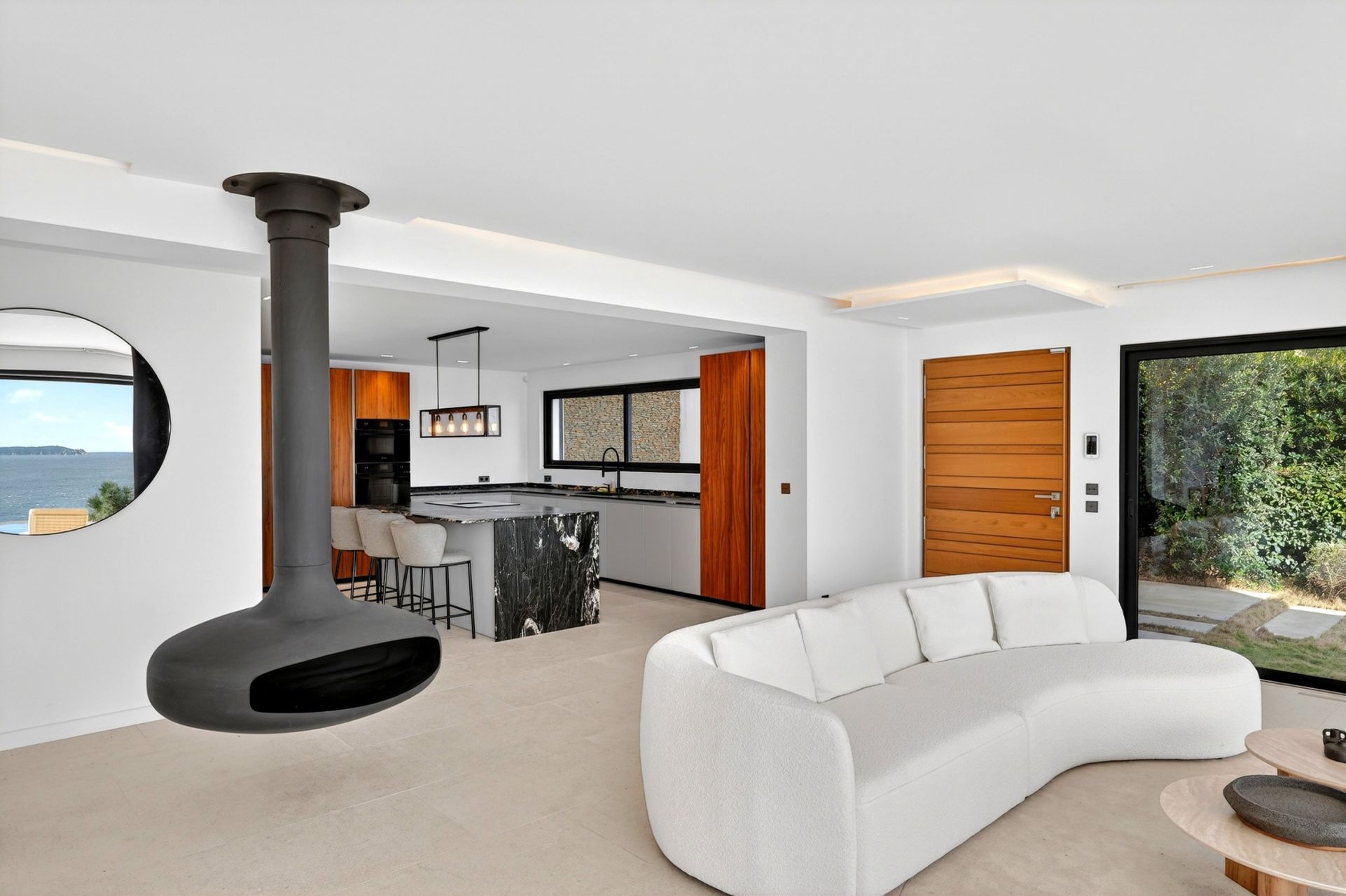 maison 5 Pièces en vente sur RAYOL CANADEL SUR MER (83820)