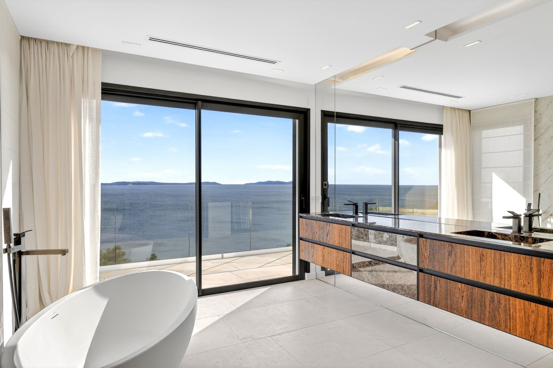 maison 5 Pièces en vente sur RAYOL CANADEL SUR MER (83820)