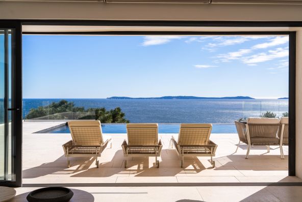 Sale House Rayol-Canadel-sur-Mer 5&nbsp;Rooms 204&nbsp;m²