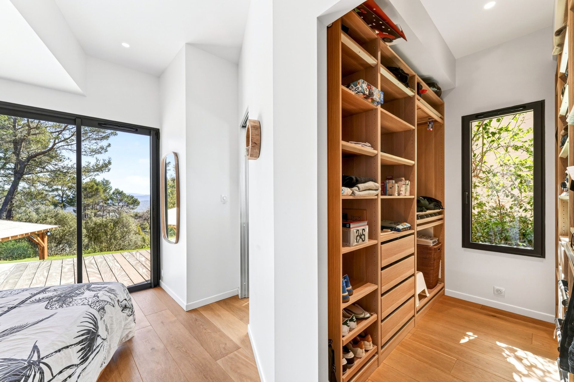 house 5 Rooms for sale on SOLLIES VILLE (83210)