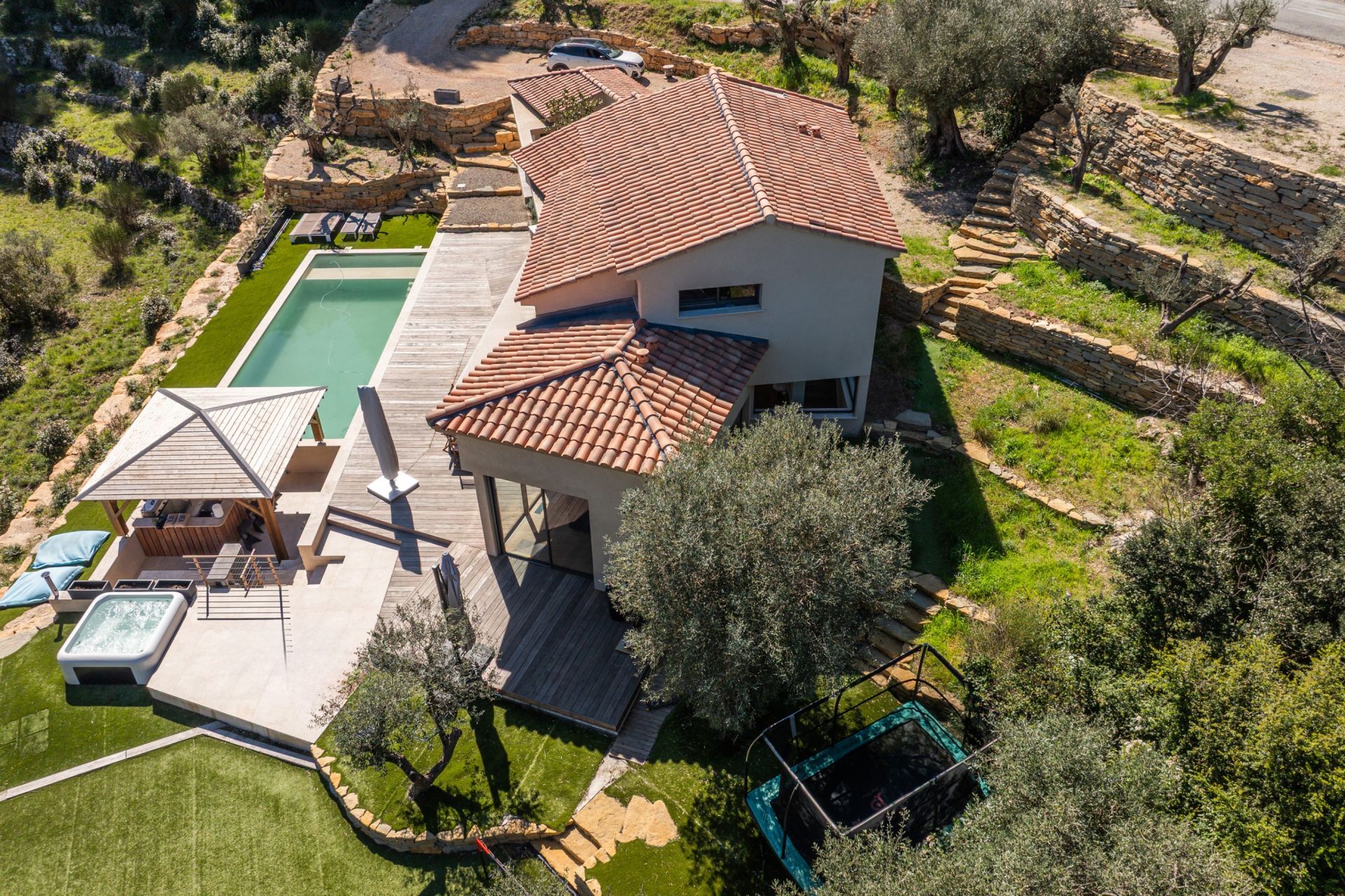 house 5 Rooms for sale on SOLLIES VILLE (83210)