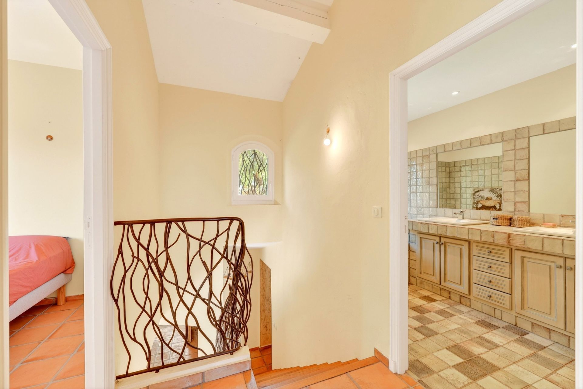 maison 6 Pièces en vente sur CARQUEIRANNE (83320)
