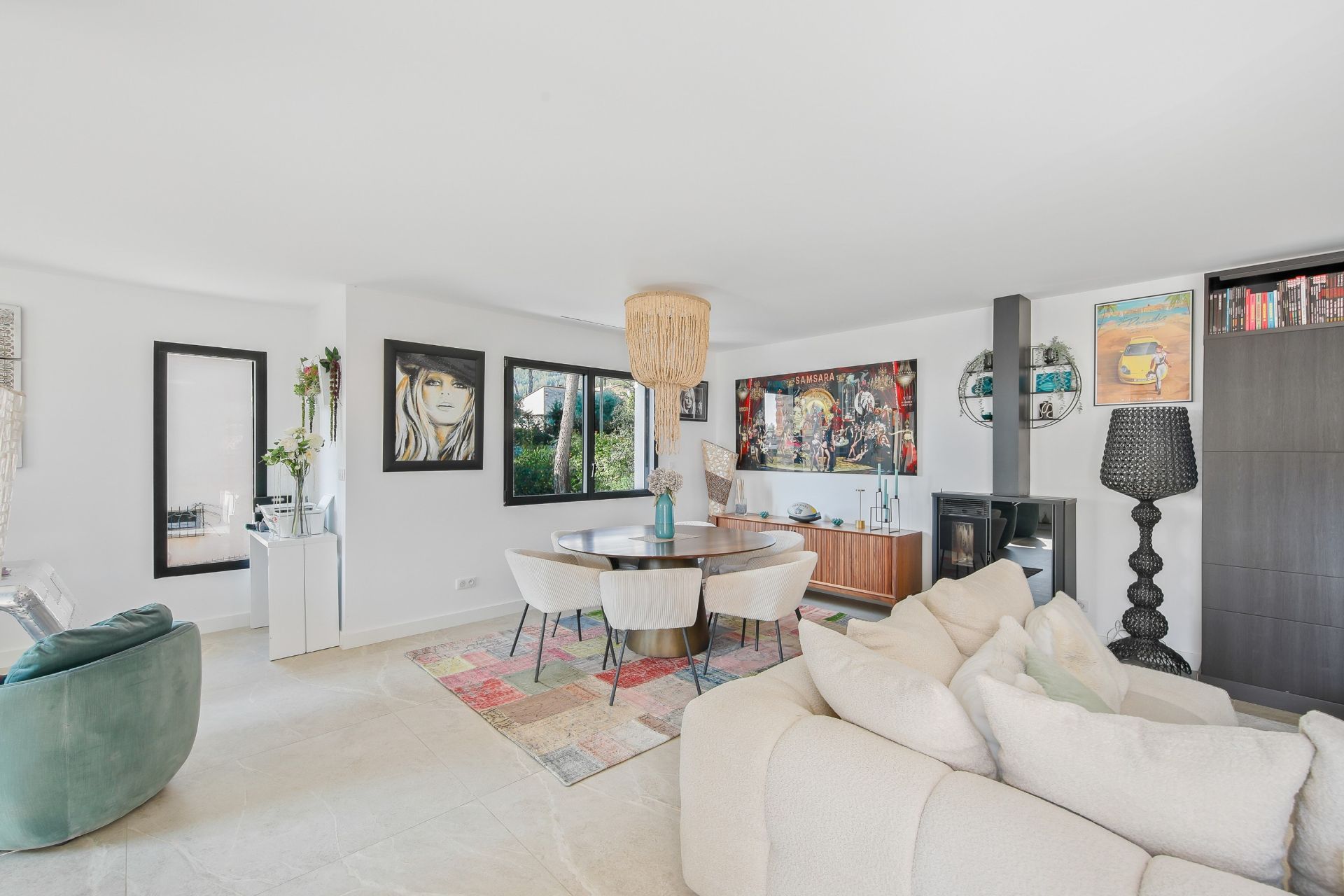 house 7 Rooms for sale on BANDOL (83150)