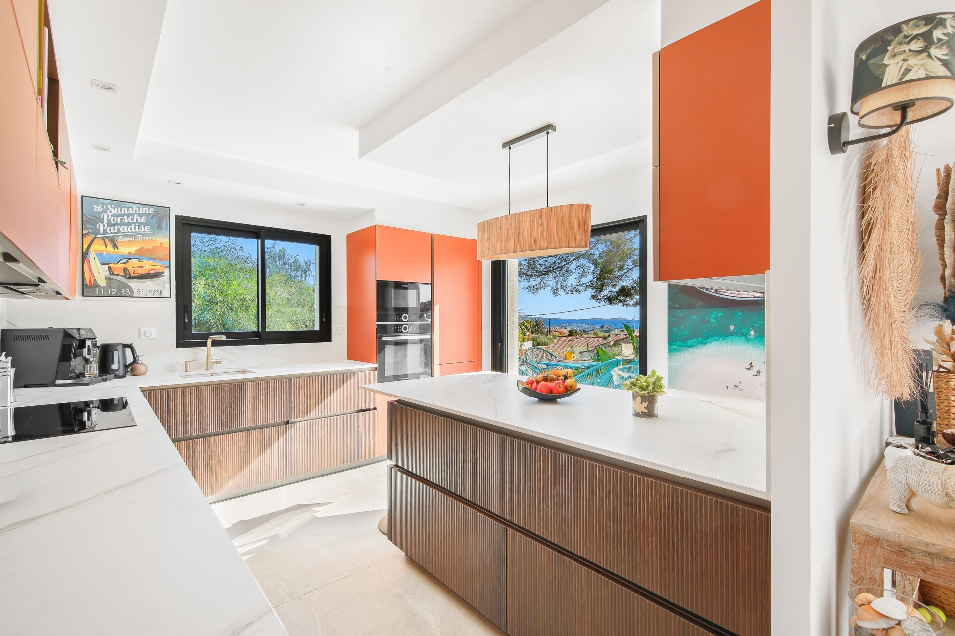 house 7 Rooms for sale on BANDOL (83150)