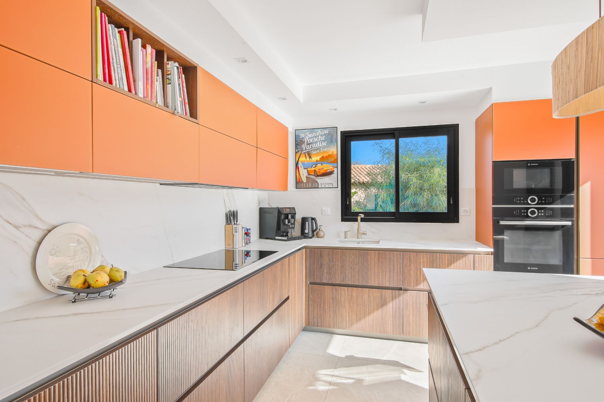 house 7 Rooms for sale on BANDOL (83150)