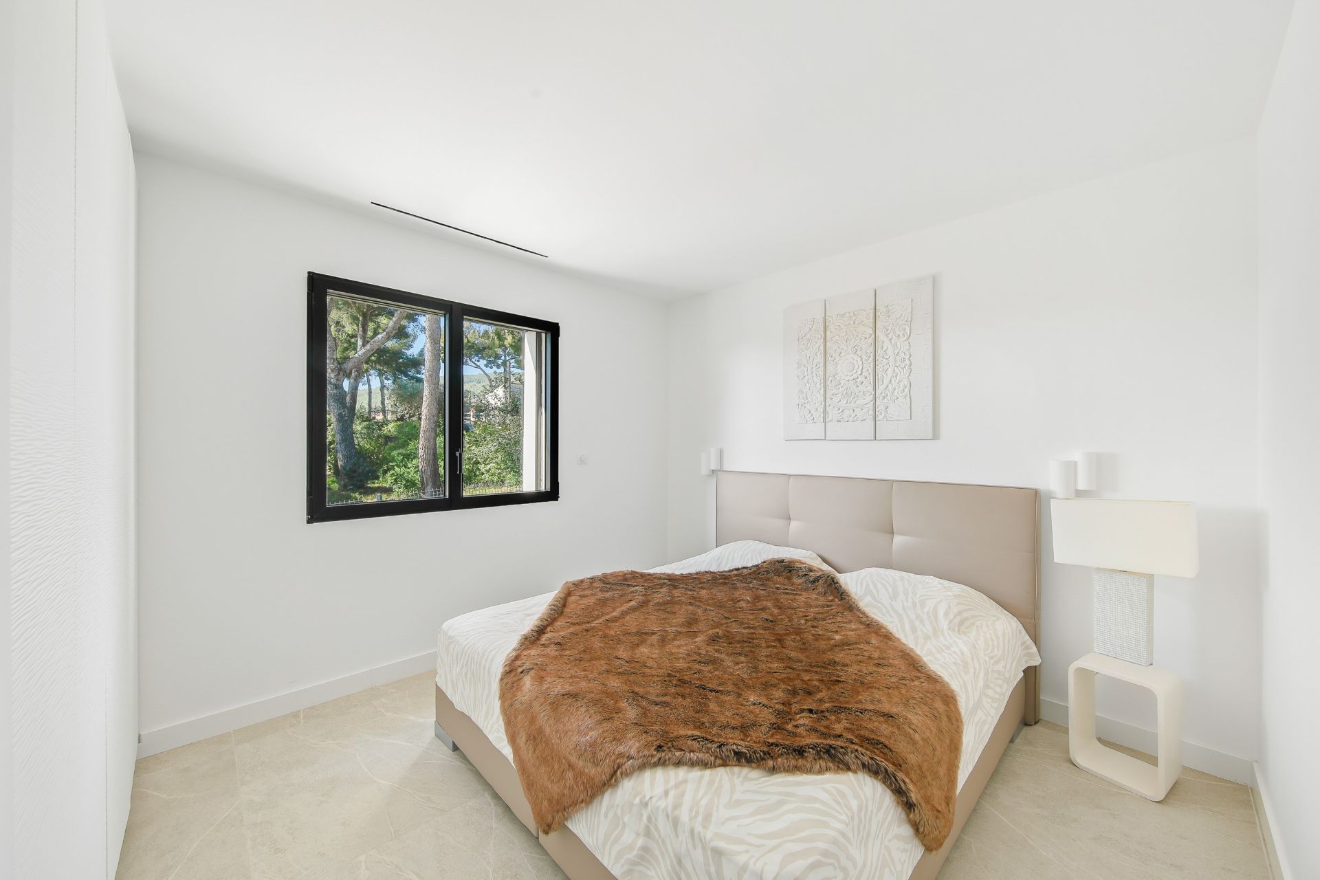 house 7 Rooms for sale on BANDOL (83150)