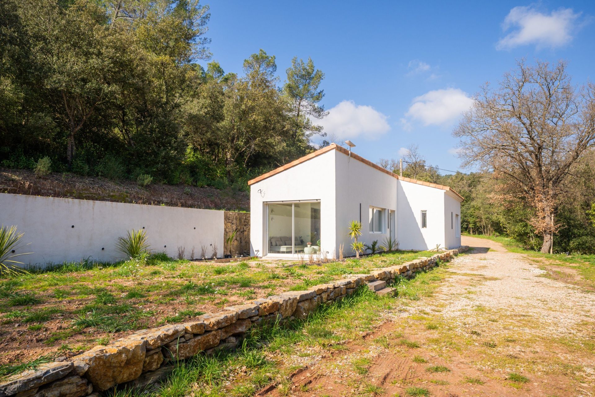 maison 2 Pièces en vente sur GONFARON (83590)