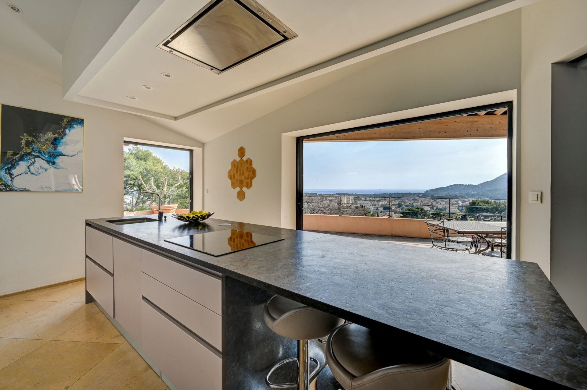 maison contemporaine 5 Pièces en vente sur LA SEYNE SUR MER (83500)