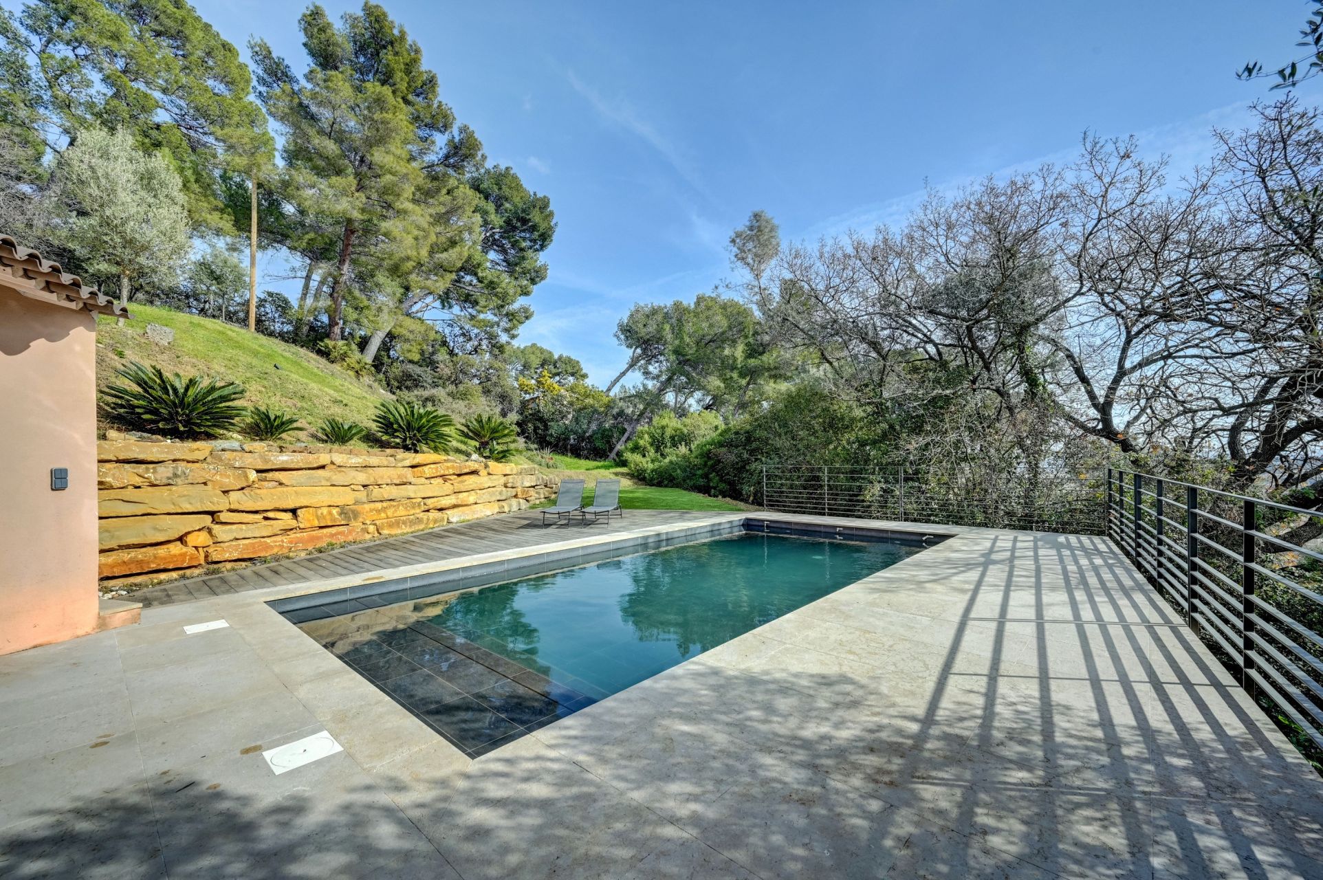 maison contemporaine 5 Pièces en vente sur LA SEYNE SUR MER (83500)