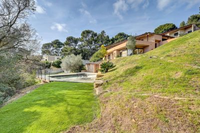 Vente Maison contemporaine La Seyne-sur-Mer 5&nbsp;Pièces 202&nbsp;m²