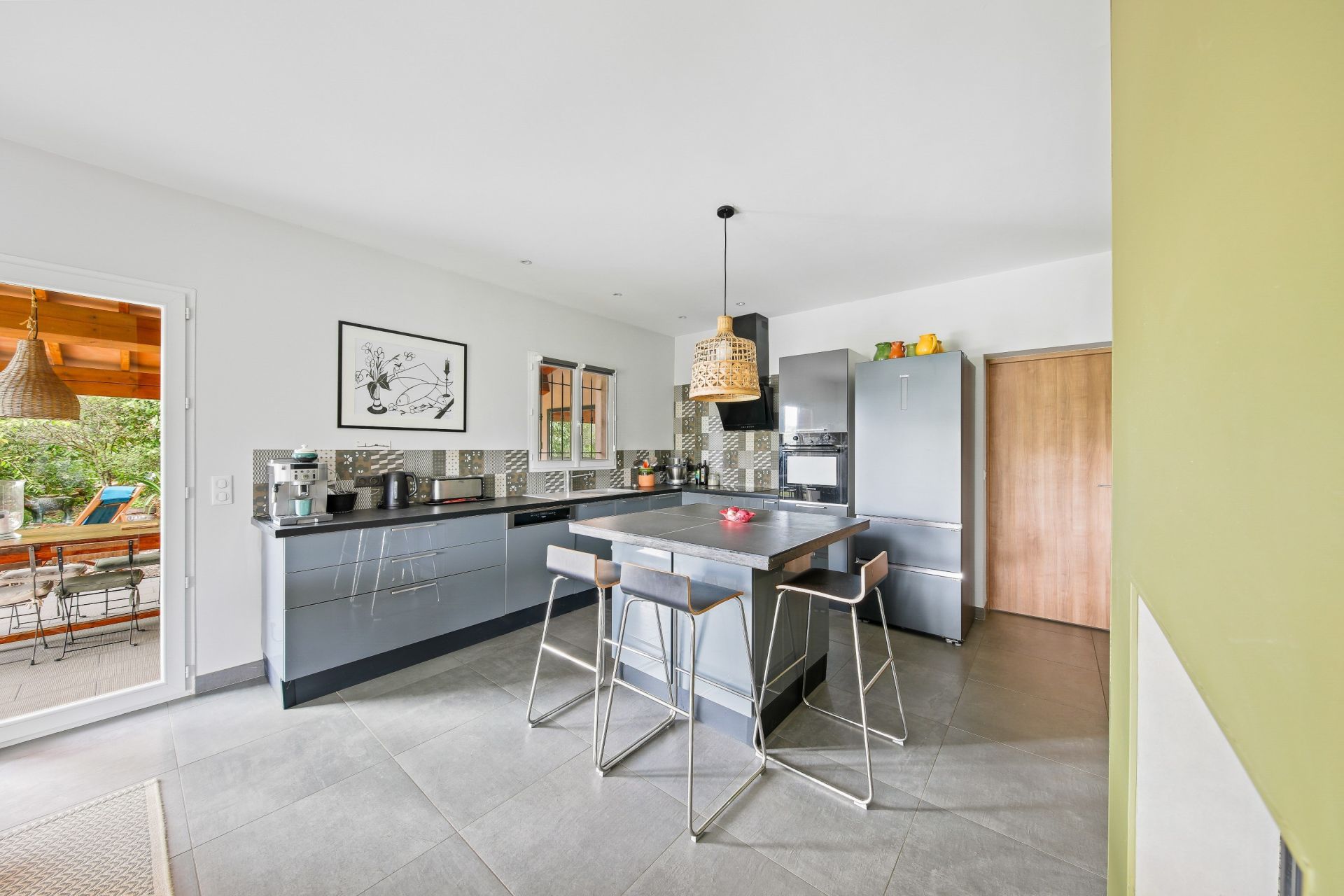 provencal house 7 Rooms for sale on LA CADIERE D AZUR (83740)