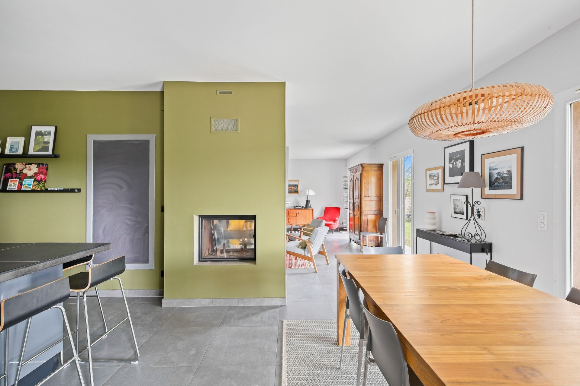 provencal house 7 Rooms for sale on LA CADIERE D AZUR (83740)