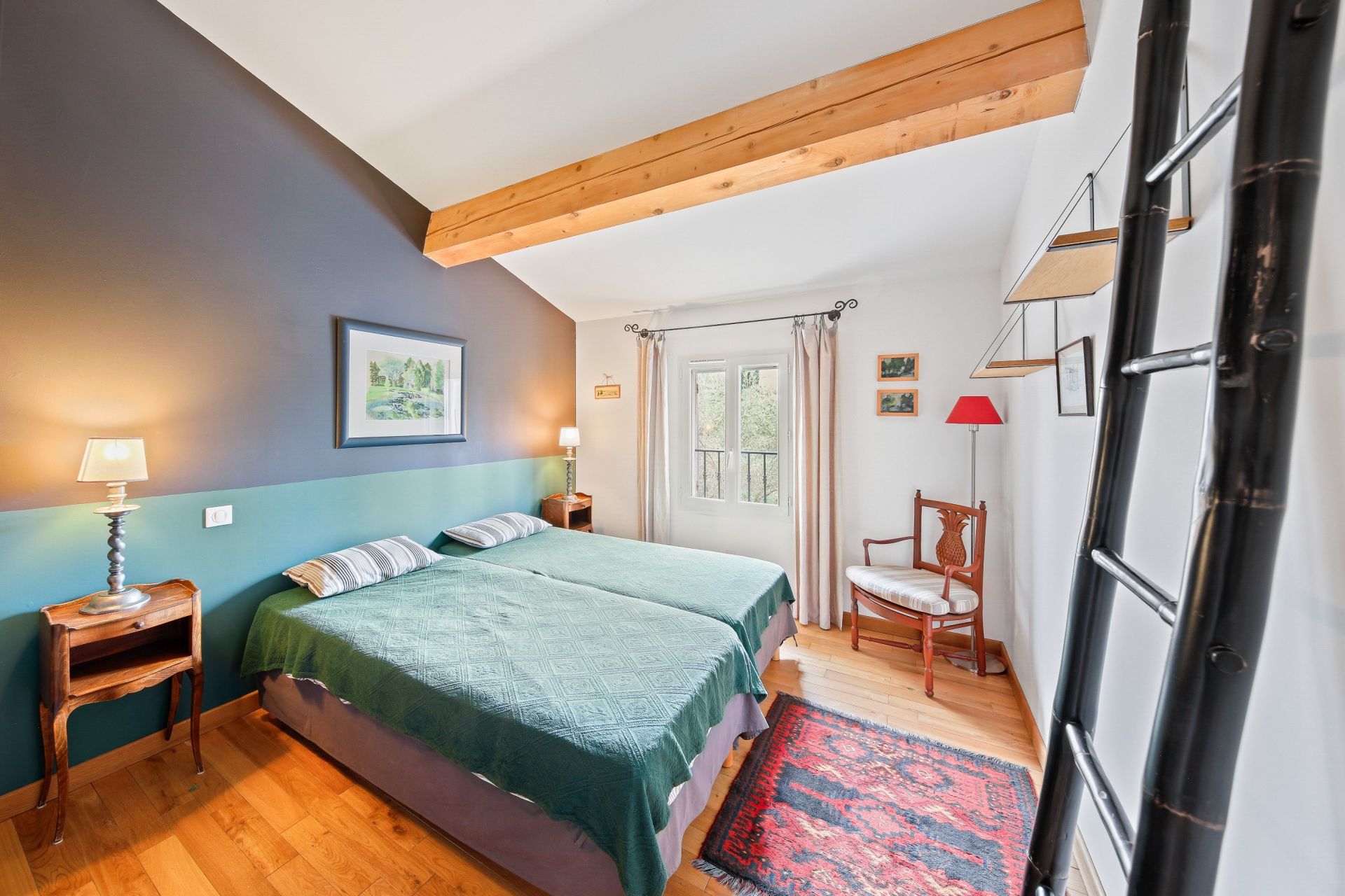 provencal house 7 Rooms for sale on LA CADIERE D AZUR (83740)