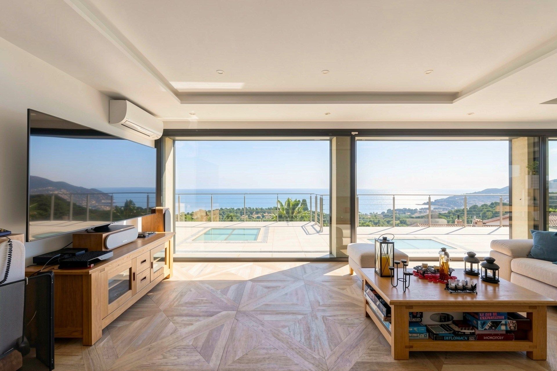 maison 9 Pièces en vente sur CARQUEIRANNE (83320)