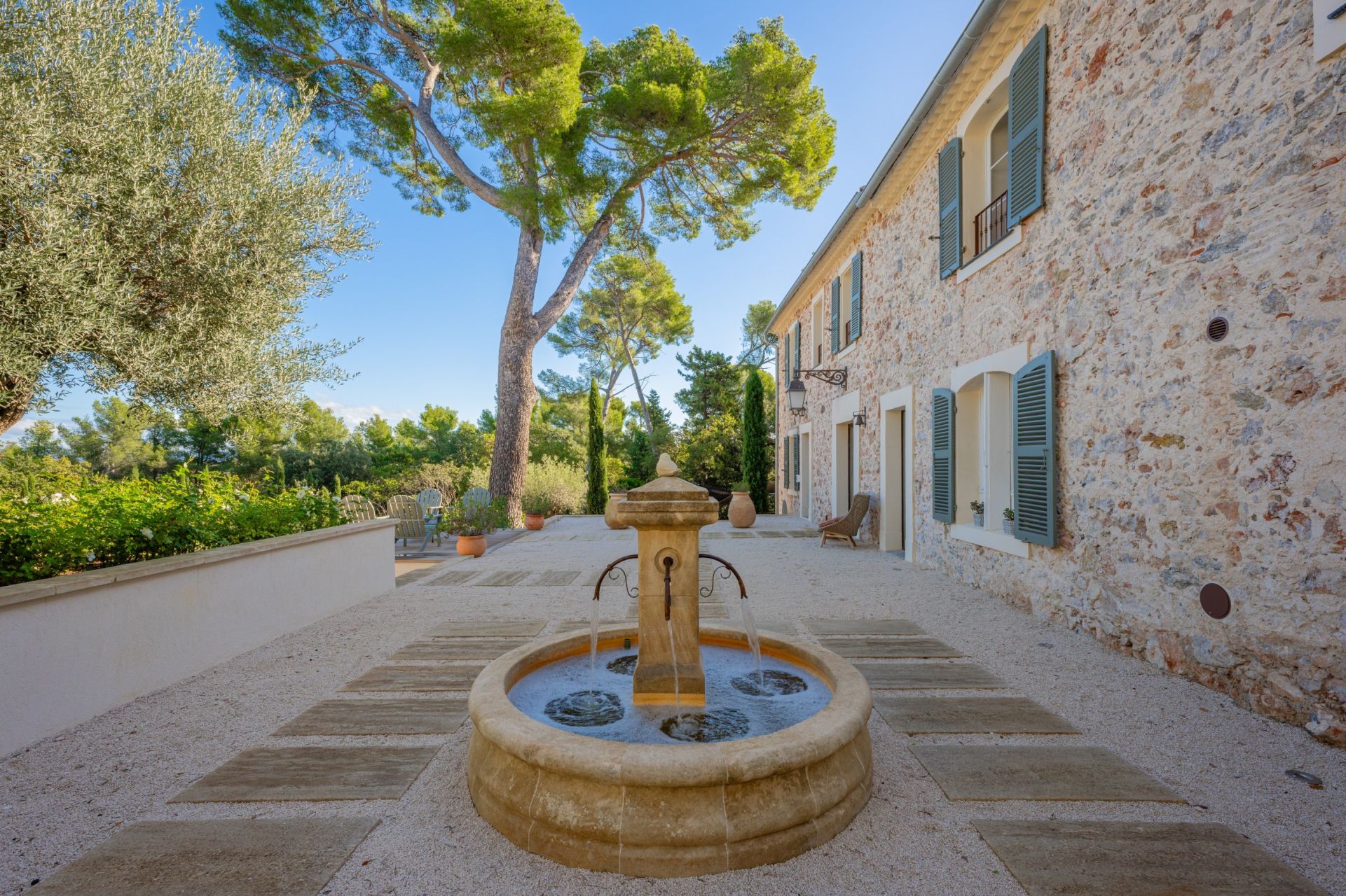 maison 10 Pièces en vente sur HYERES (83400)