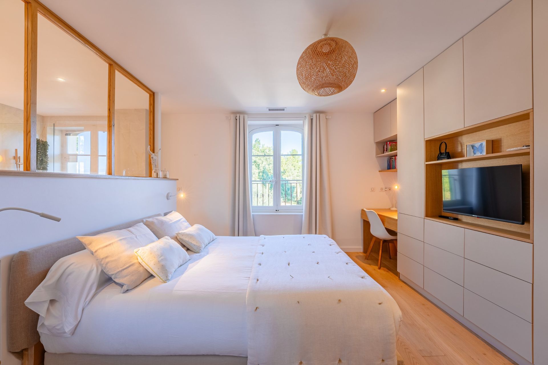 maison 10 Pièces en vente sur HYERES (83400)