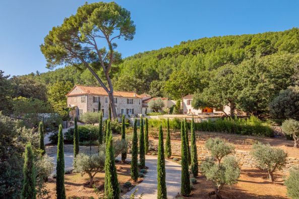 Vente Maison Hyères 10&nbsp;Pièces 578&nbsp;m²