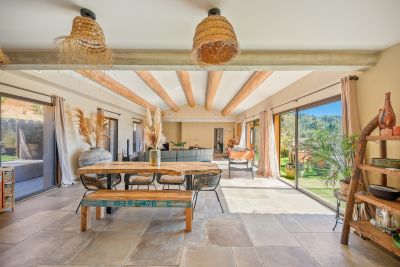 Vente Maison Le Castellet 6&nbsp;Pièces 288&nbsp;m²