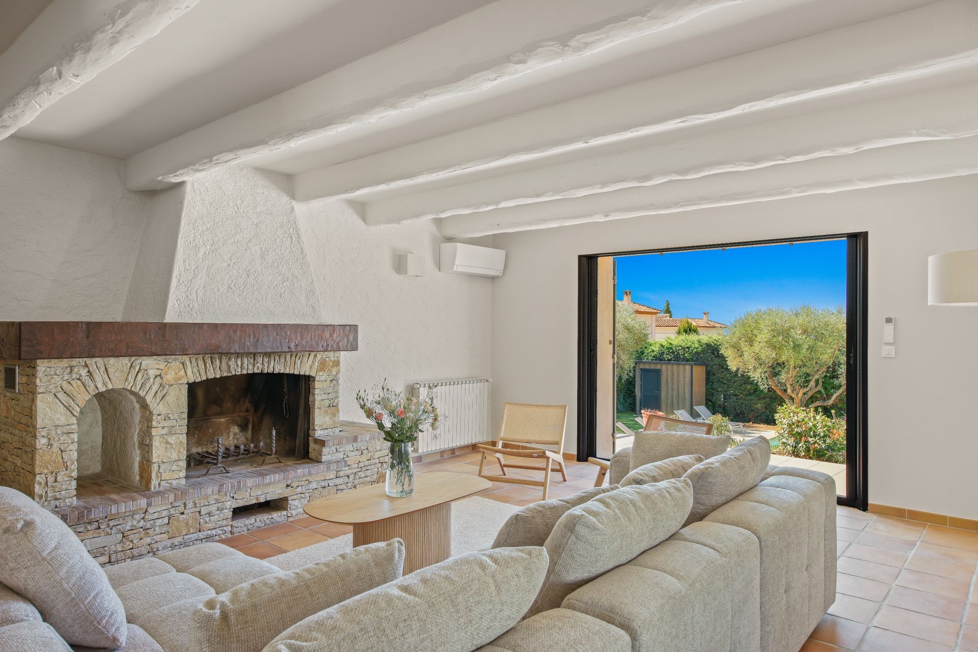 maison 6 Pièces en location sur SANARY SUR MER (83110)