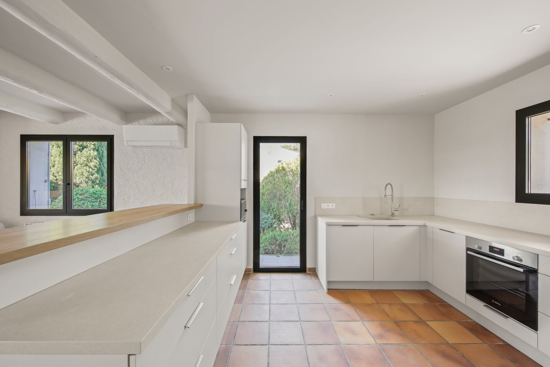 maison 6 Pièces en location sur SANARY SUR MER (83110)