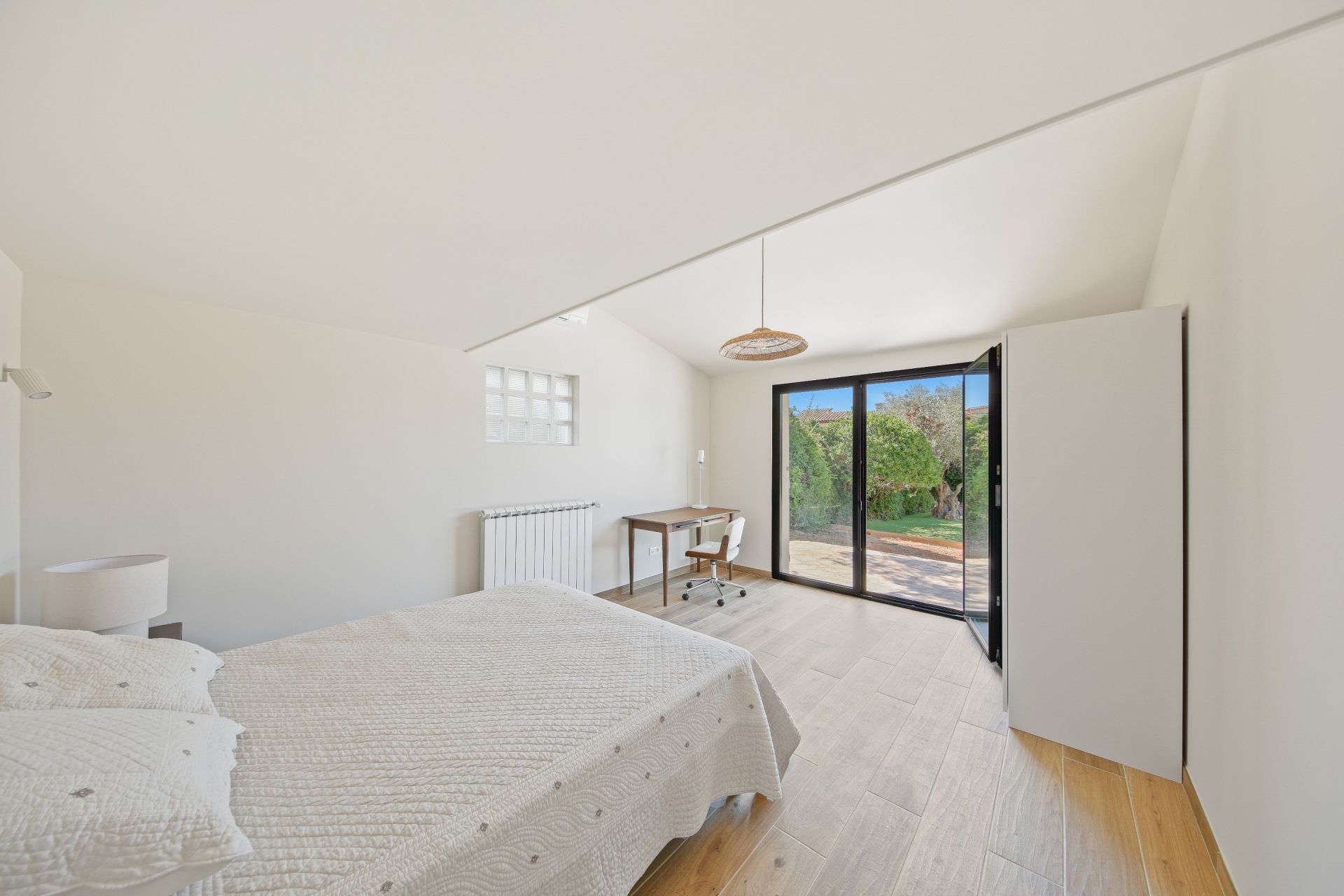 maison 6 Pièces en location sur SANARY SUR MER (83110)