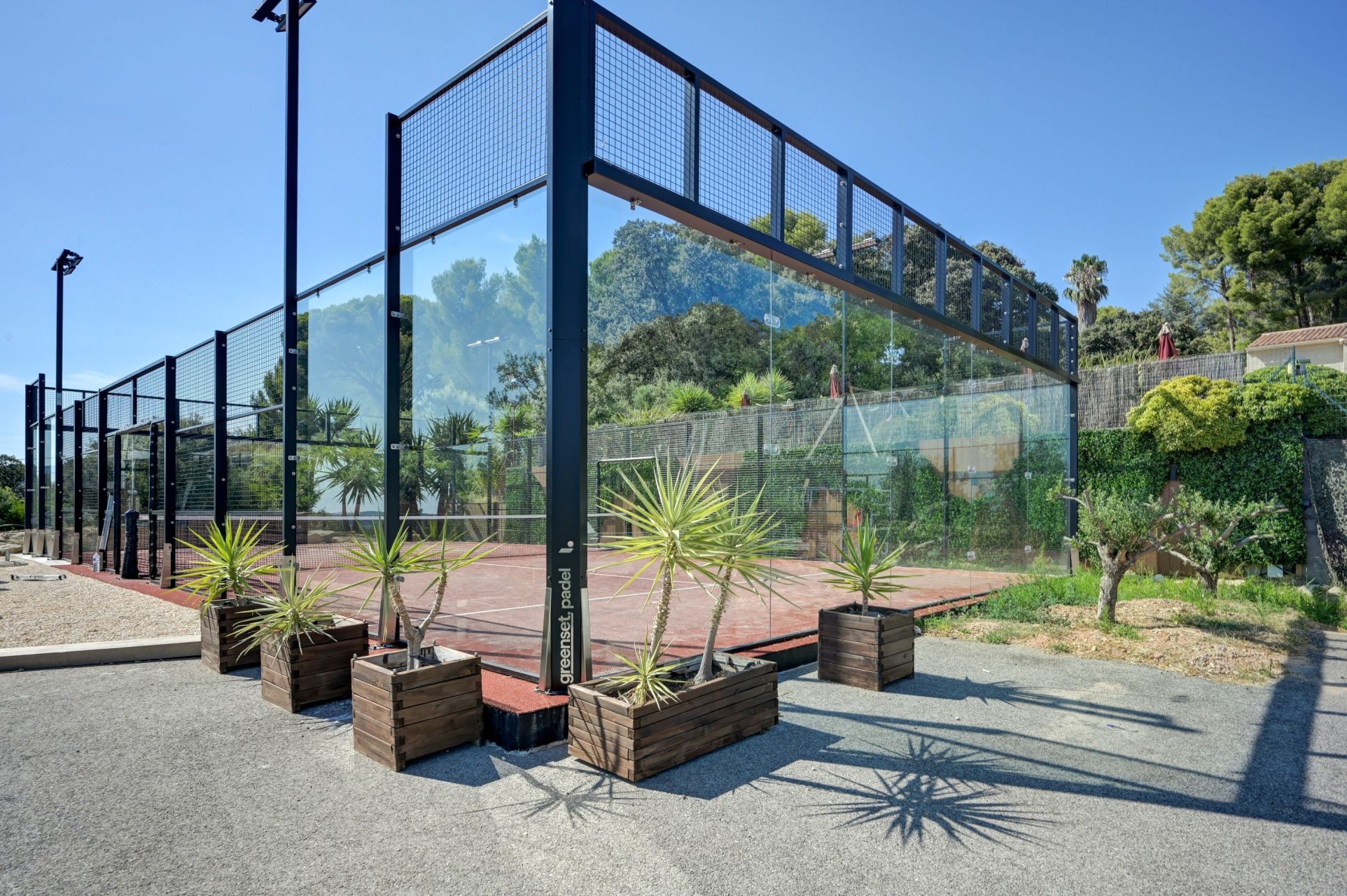 maison 8 Pièces en location sur LA CADIERE D AZUR (83740)