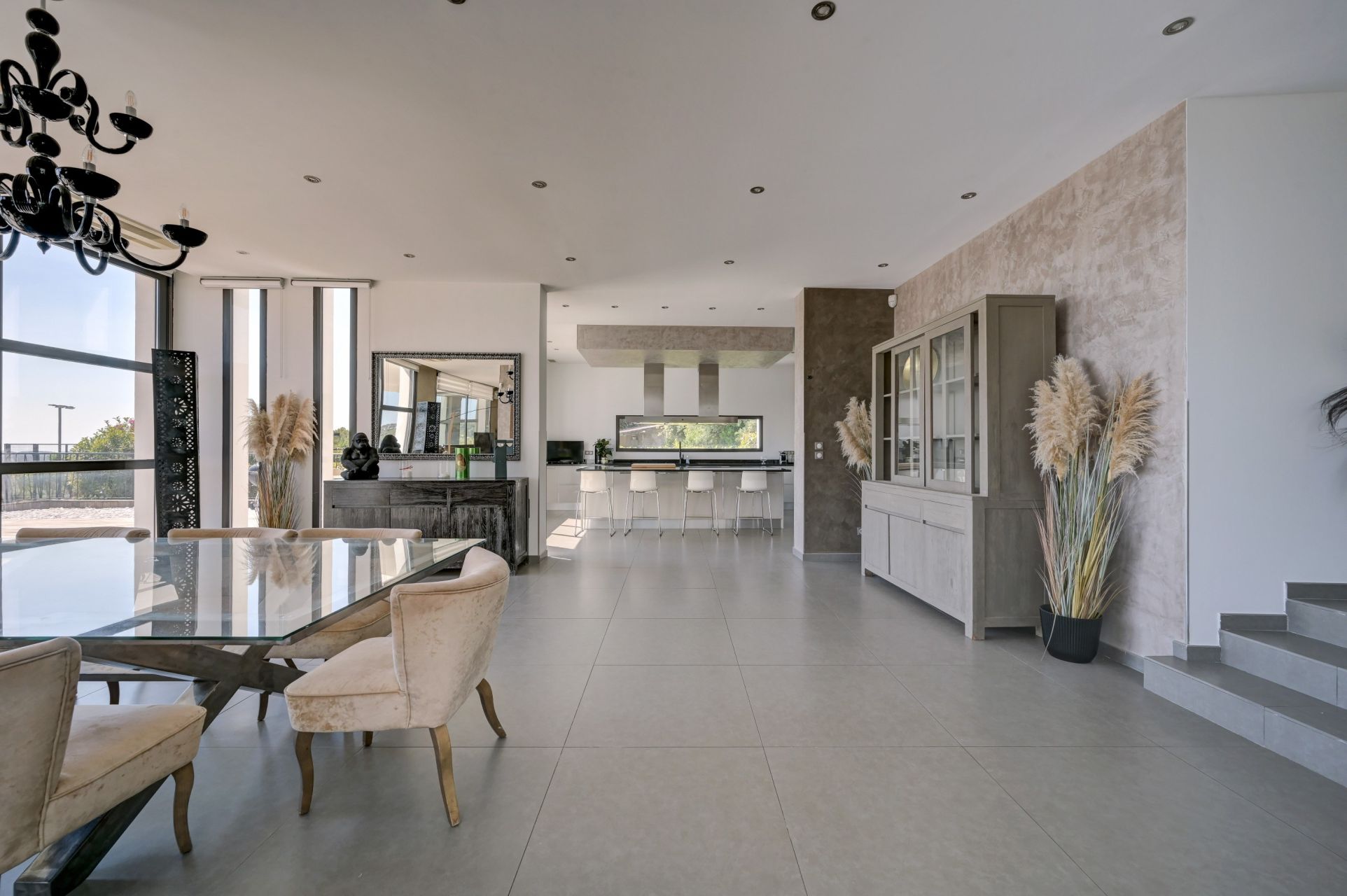 maison 8 Pièces en location sur LA CADIERE D AZUR (83740)