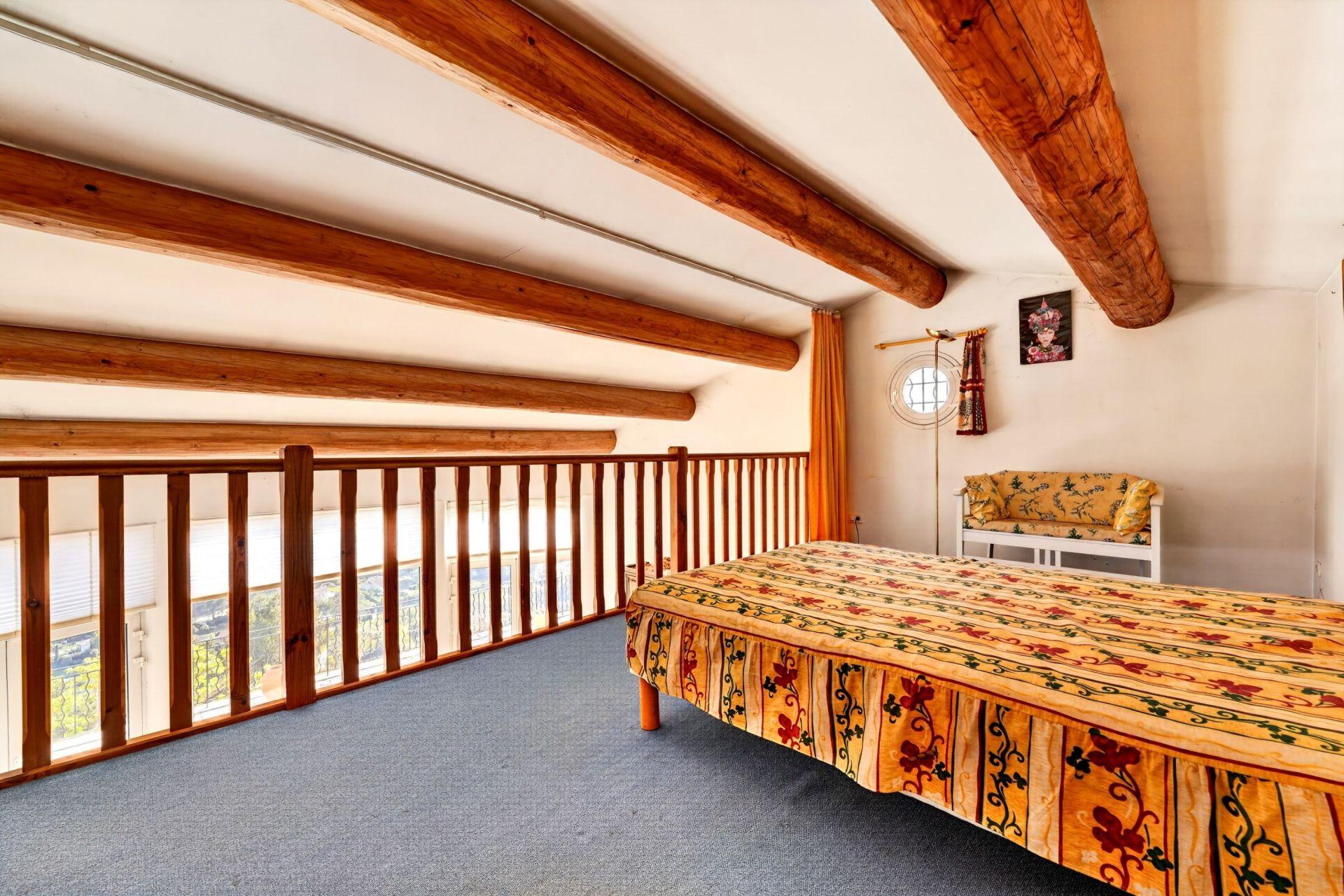 house 8 Rooms for sale on LA CADIERE D AZUR (83740)