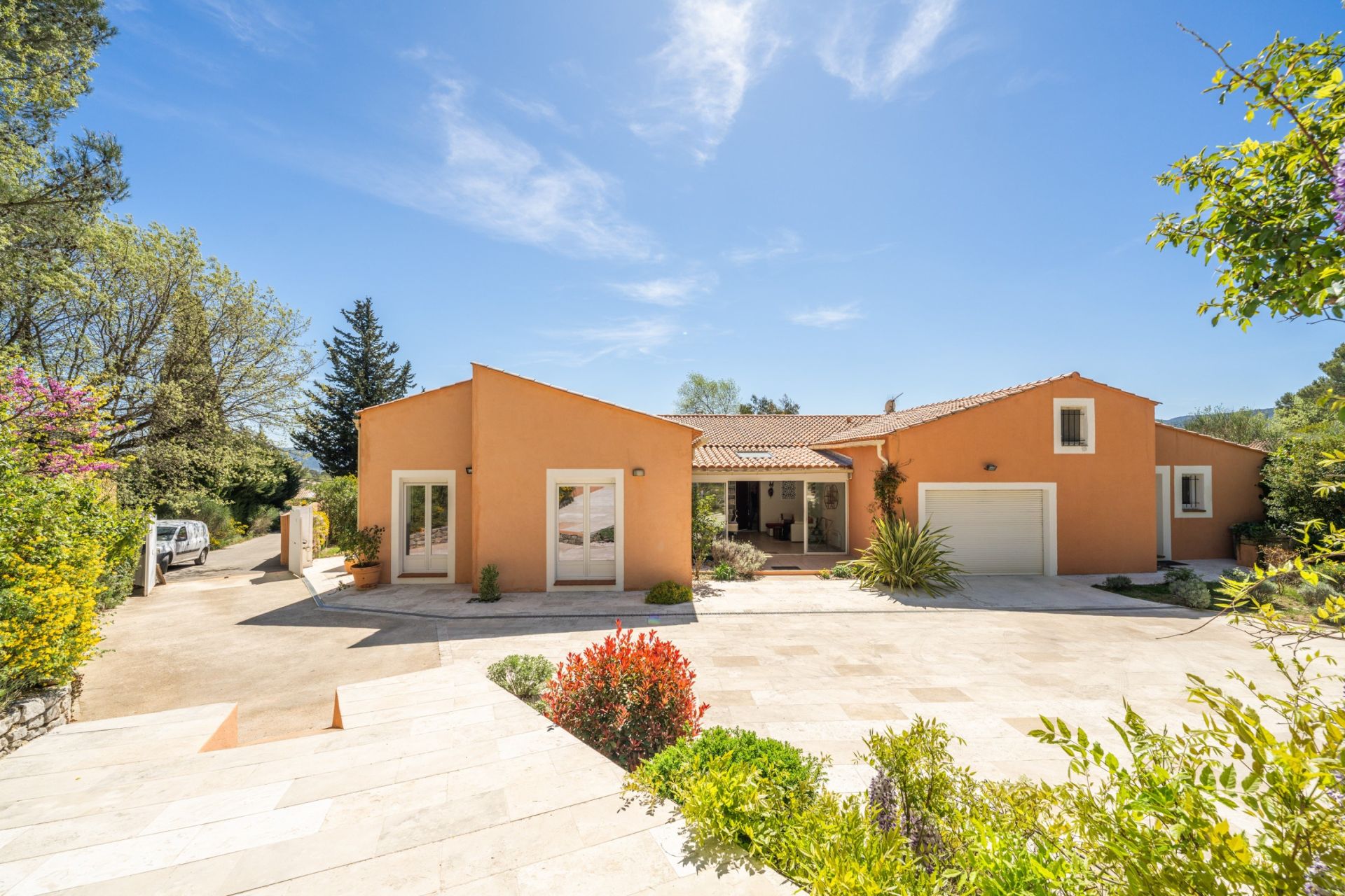 maison 8 Pièces en vente sur LA ROQUEBRUSSANNE (83136)