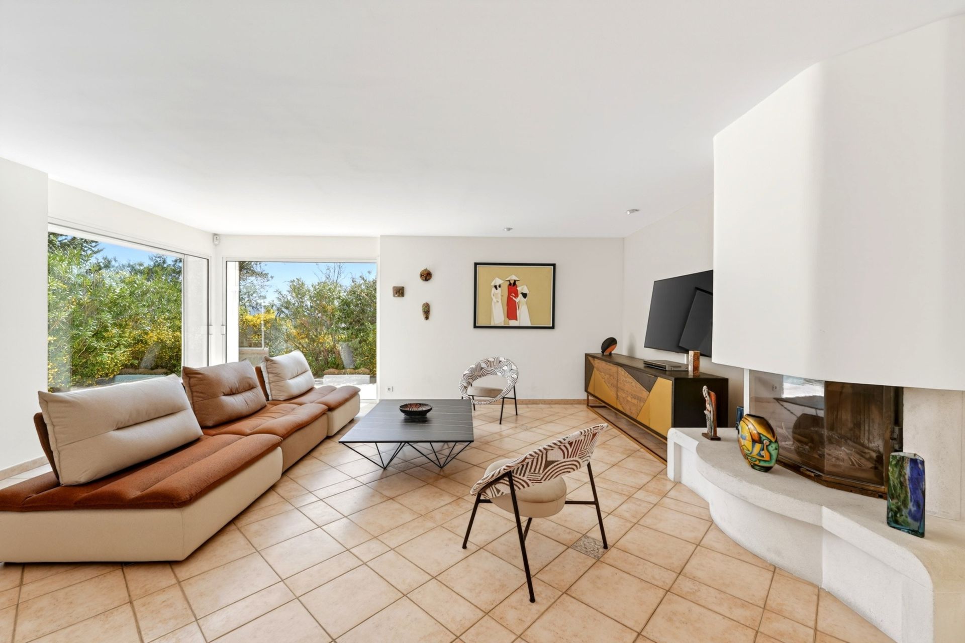 maison 8 Pièces en vente sur LA ROQUEBRUSSANNE (83136)