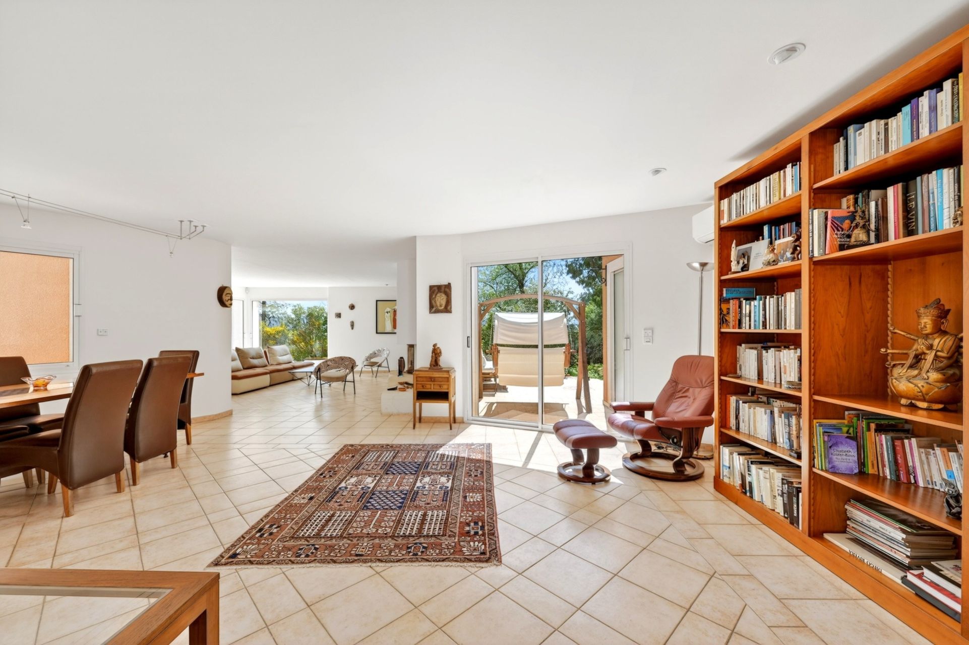 maison 8 Pièces en vente sur LA ROQUEBRUSSANNE (83136)
