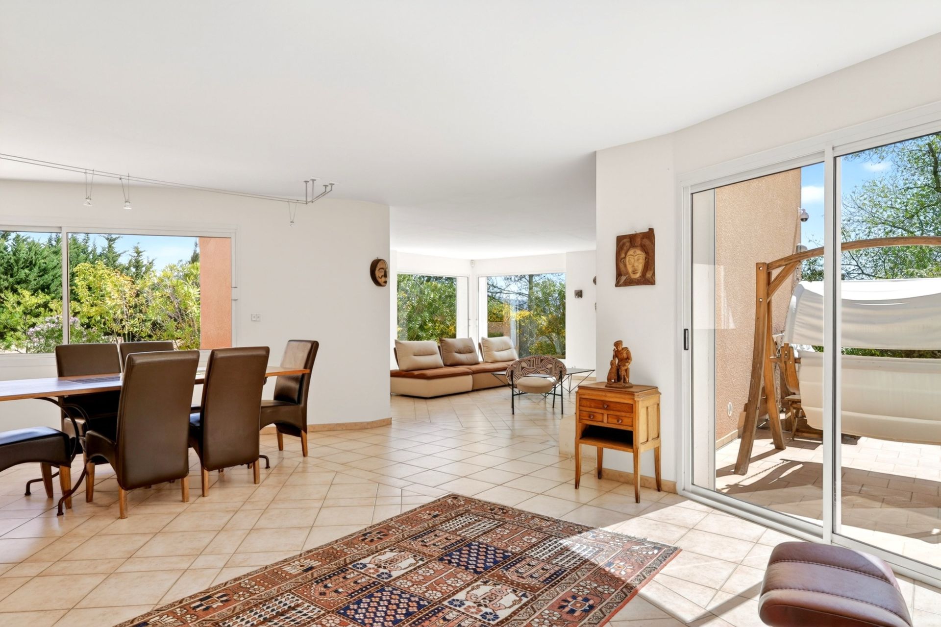 maison 8 Pièces en vente sur LA ROQUEBRUSSANNE (83136)
