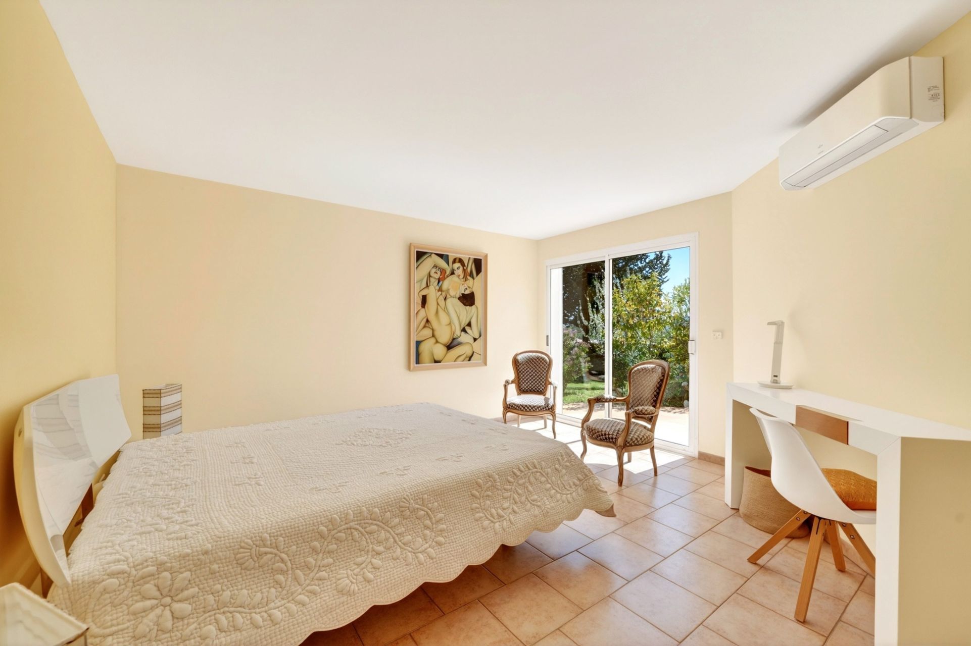 maison 8 Pièces en vente sur LA ROQUEBRUSSANNE (83136)